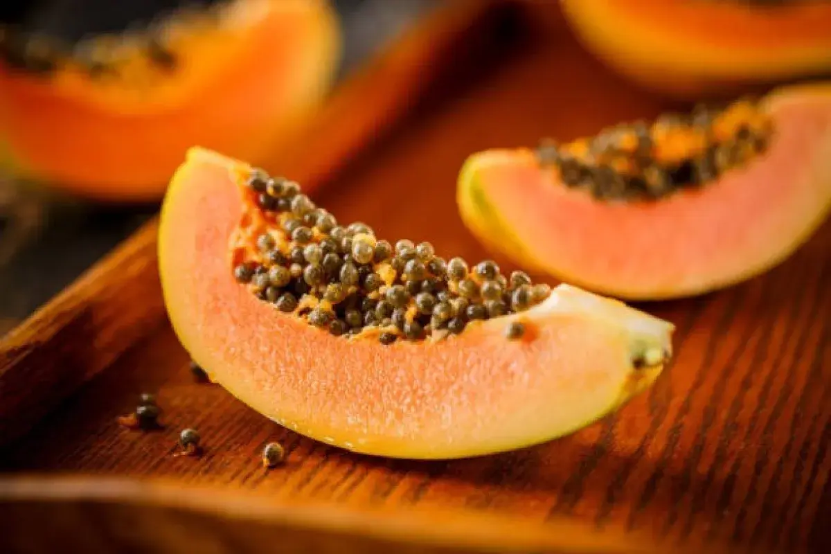 Fresh papaya for natural skin exfoliation
