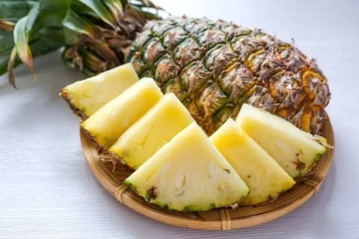 Pineapple with Natural Bromelain Enzymes