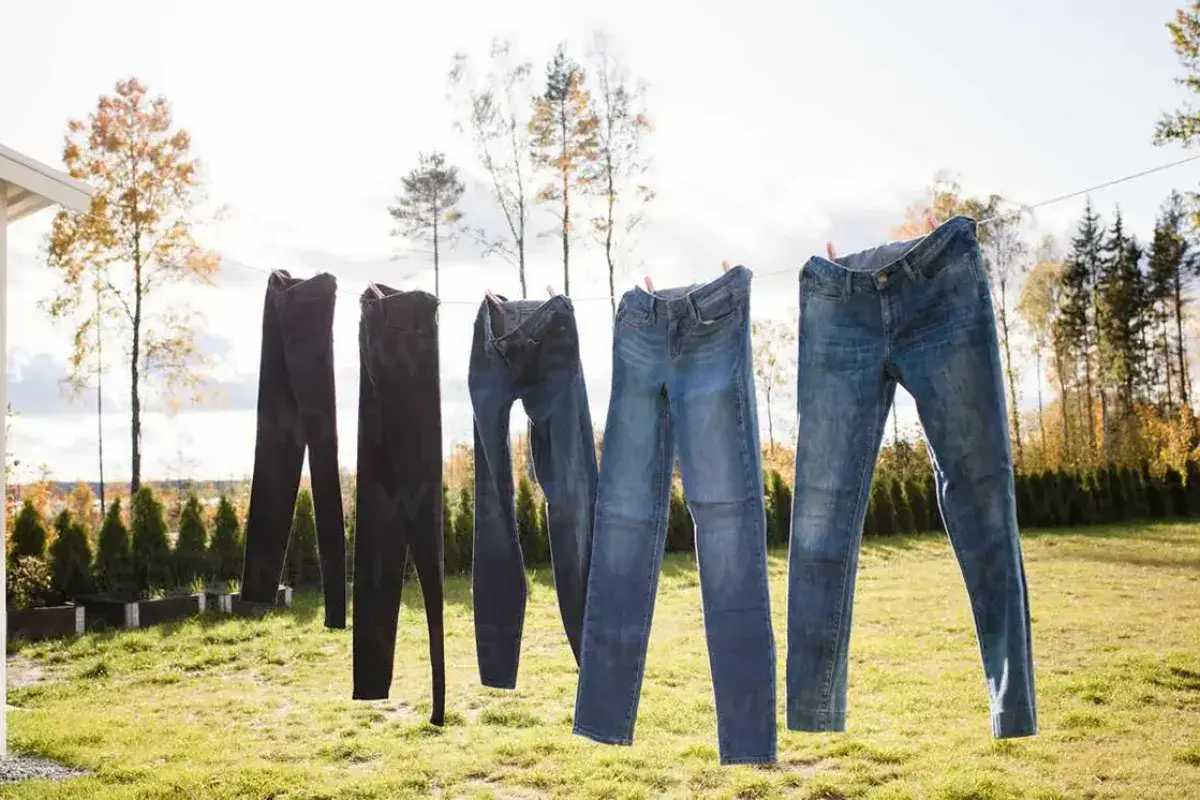 Air drying Levi’s jeans to preserve denim quality
