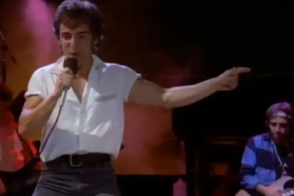 Bruce Springsteen simple stage outfit during concert