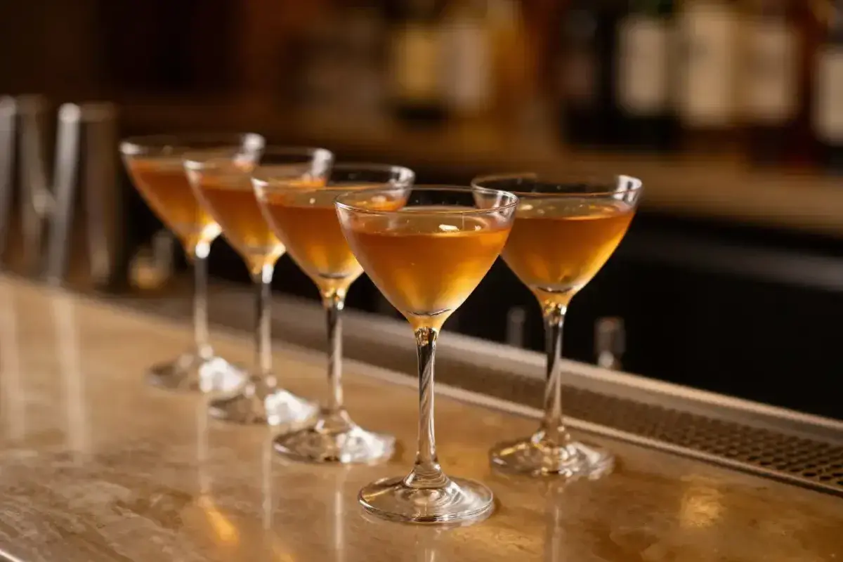 Iconic cocktail moments in world famous bars