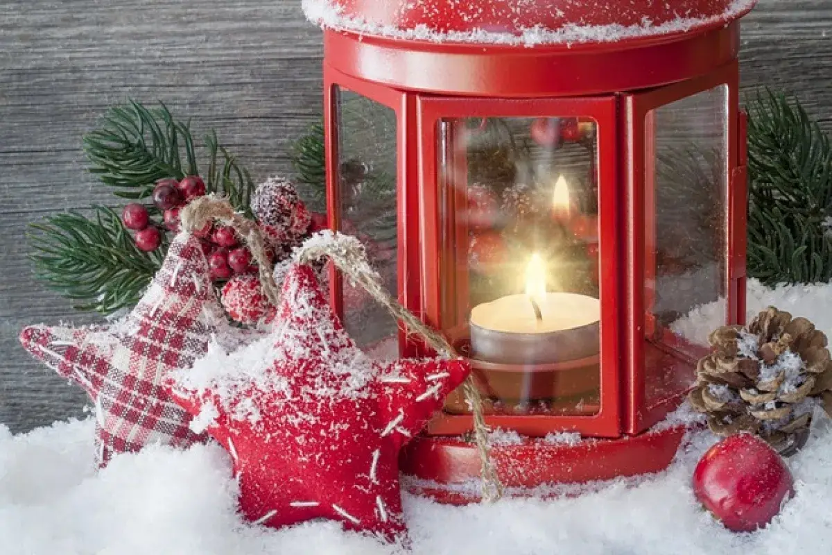 Christmas candle lantern 