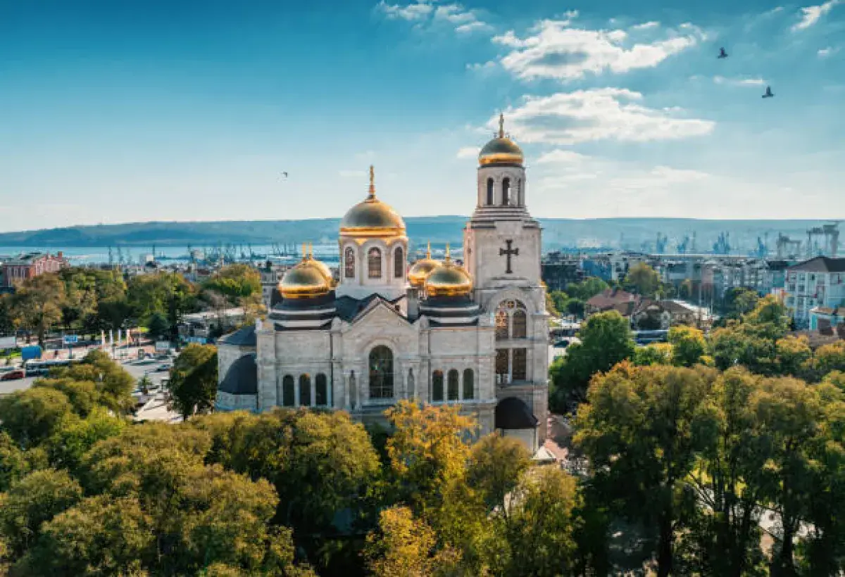 BULGARIA: THE SHRINKING NATION