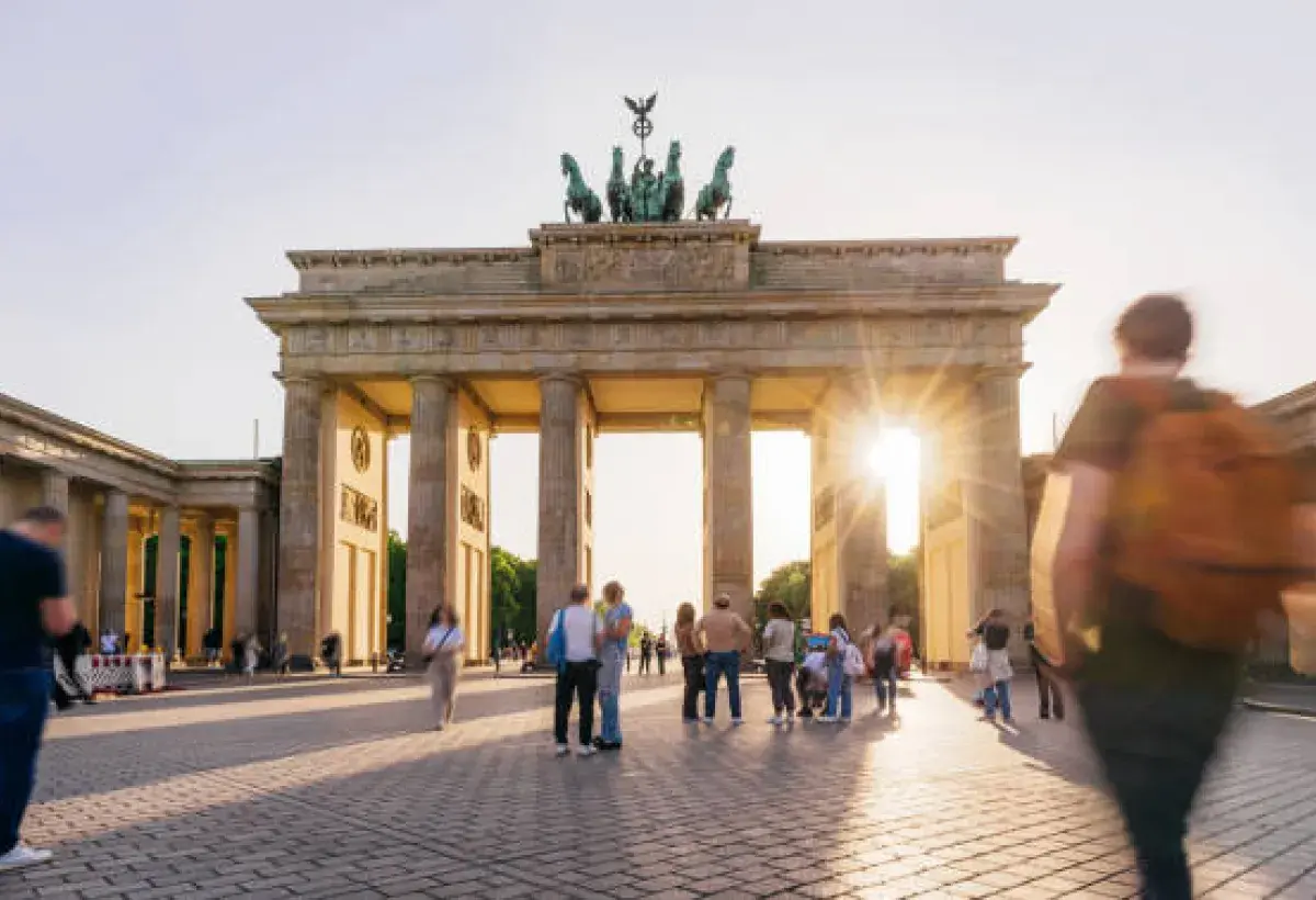 GERMANY: THE EAST-WEST DIVIDE