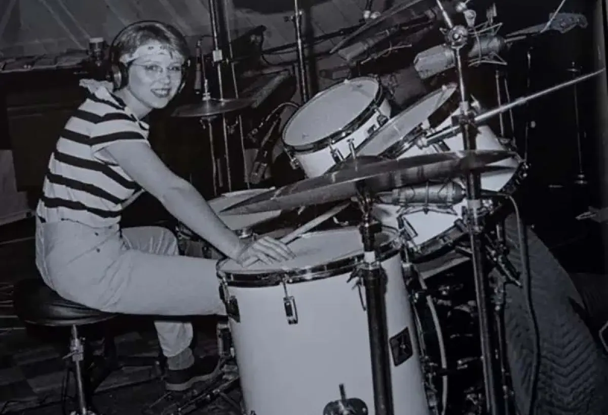 Gina Schock the drummer during the band’s early years