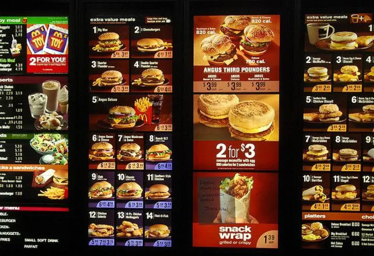 Menu design guiding customers toward big portion options