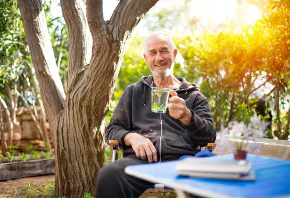 Daily mountain tea supports longevity in Icaria.