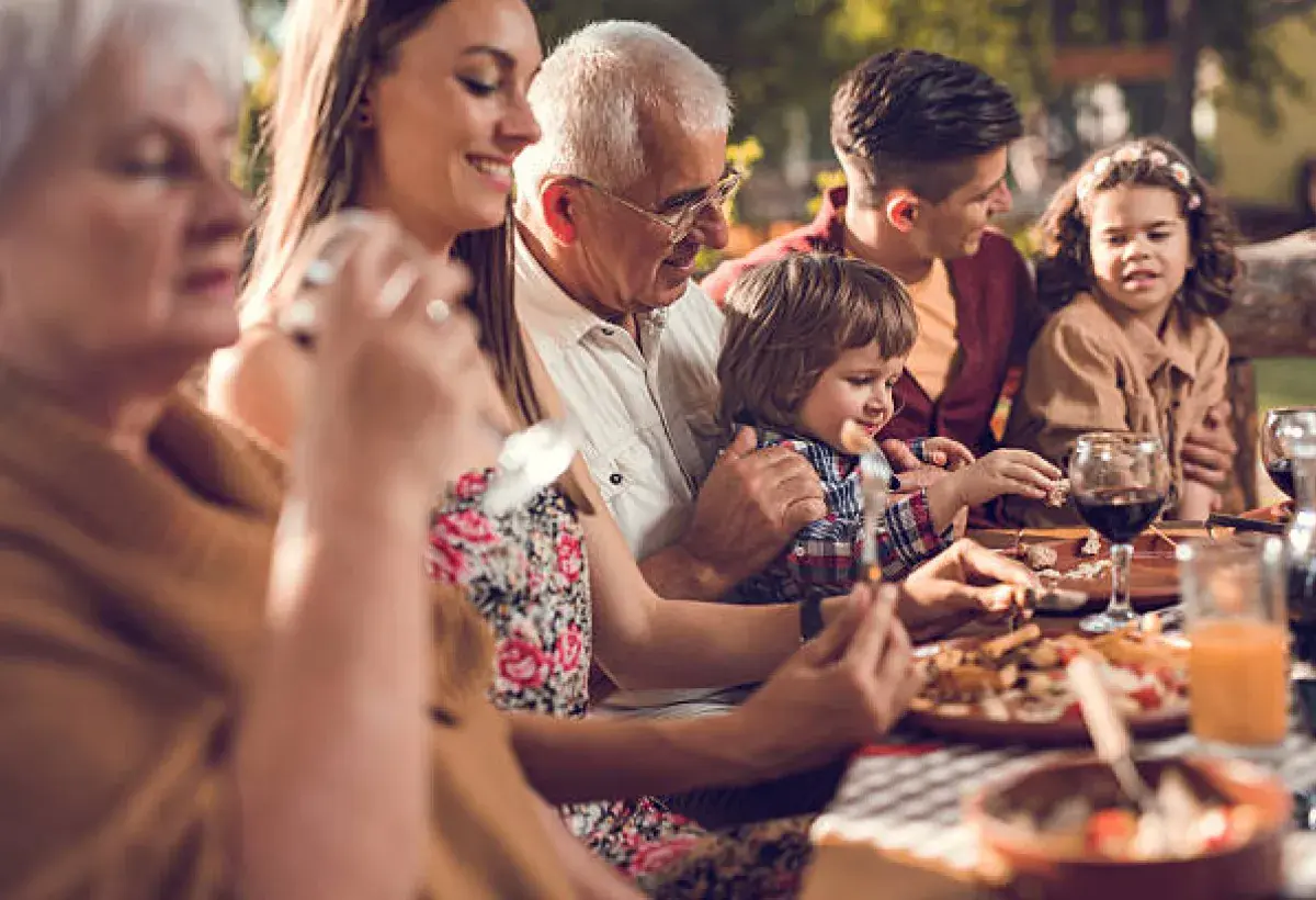 Communal meals and slow living preserve Icarian longevity.