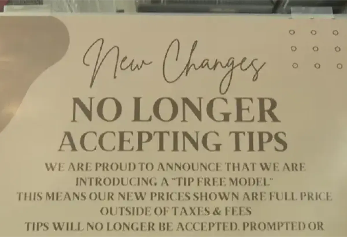 American restaurant menu with a no-tipping policy.