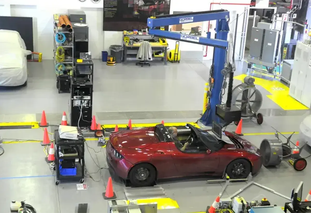 Early Tesla Roadster manufacturing during financial crisis
