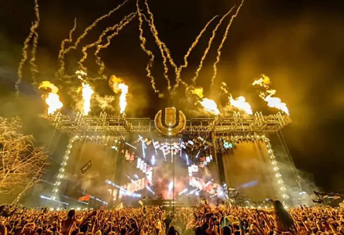 Swedish House Mafia performing at Ultra Music Festival