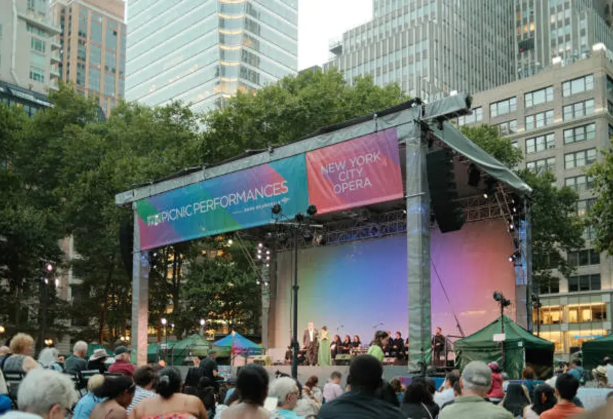 Crowd enjoying free outdoor concert in New York City