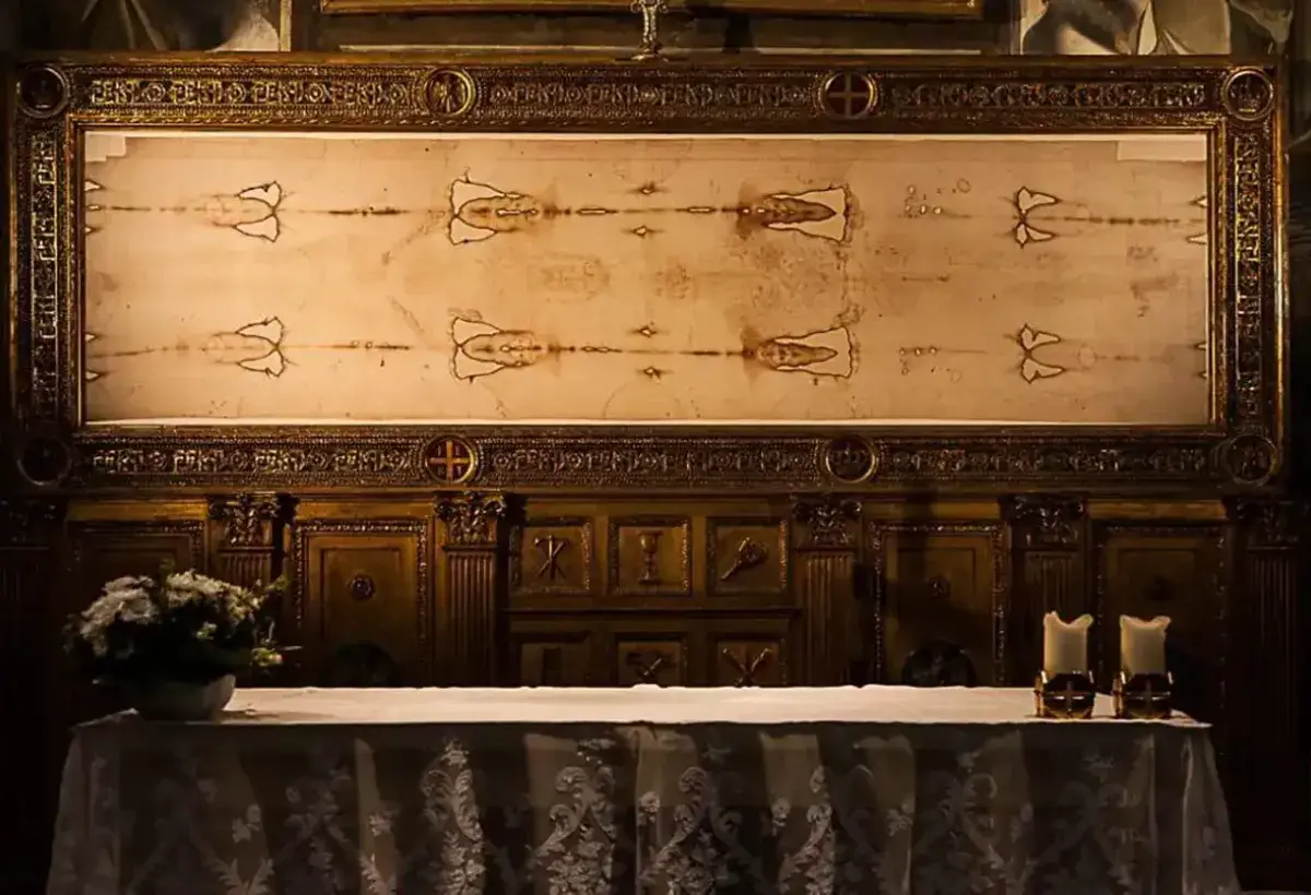 Shroud of Turin showing crucified figure