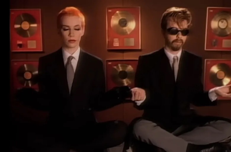 Eurythmics – “Sweet Dreams (Are Made of This)” (1983)