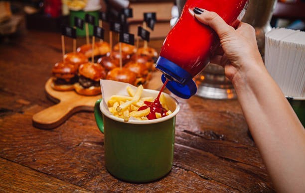 🍟 How do you use ketchup?
