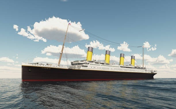 In what year did the Titanic sink?