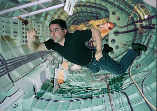 The “space pen” really works in zero gravity