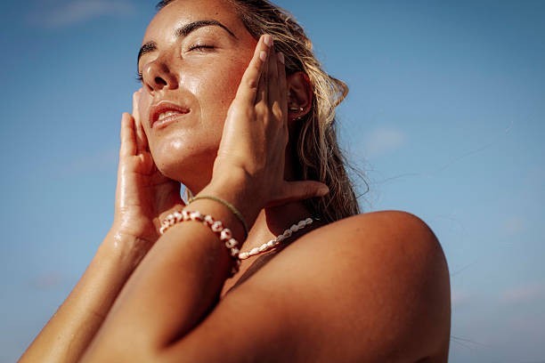 Sun exposure clears acne