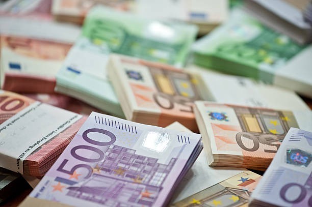 What is the smallest denomination of the Euro?